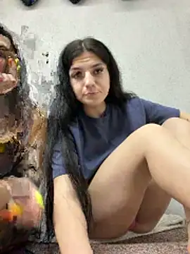 christahot online show from April 10, 5:08 pm