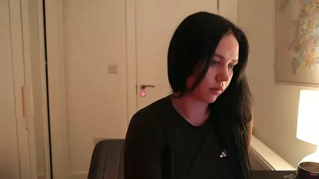 mira mmira online show from March 27, 8:20 pm