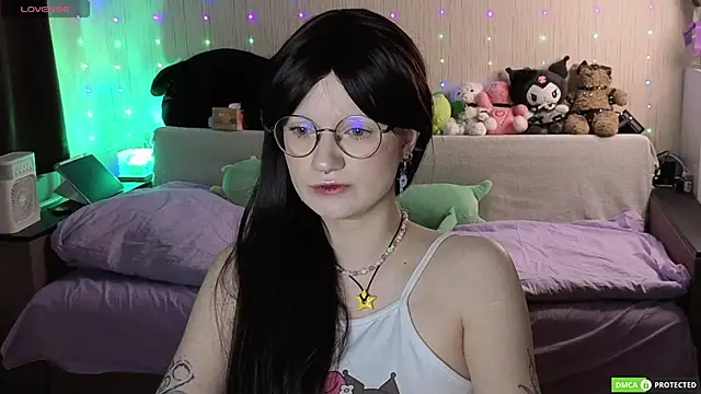 JulietFisher online show from May 10, 4:14 am