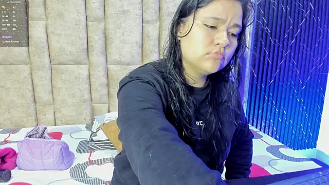 natasha adam21 online show from July 15, 1:54 am