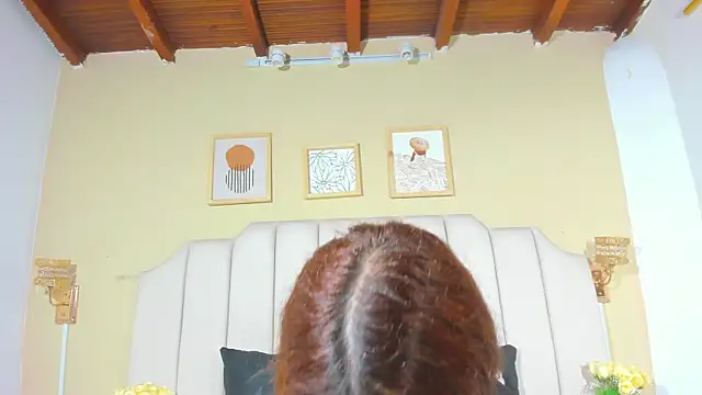 Sara Hanks online show from April 25, 4:48 pm