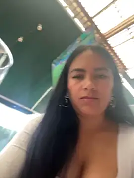kimberly peter online show from May 2, 9:29 pm