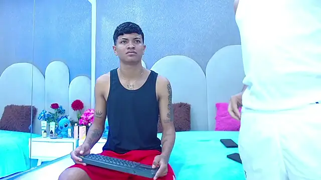 party duo playboy online show from May 7, 5:55 am