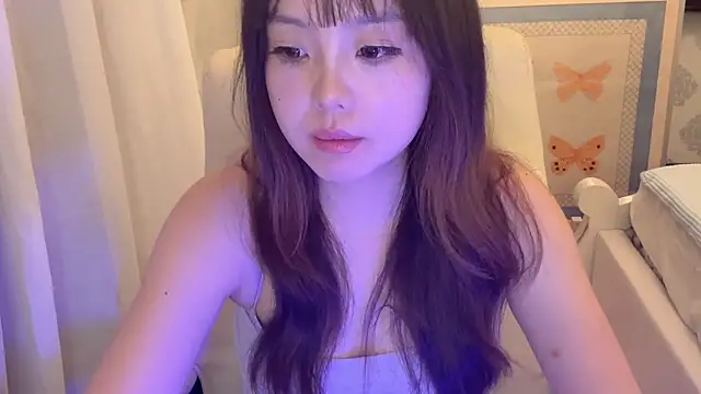 thelittlexx online show from June 17, 1:34 pm