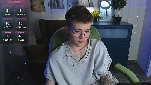 Thomas Norton online show from June 12, 9:34 pm