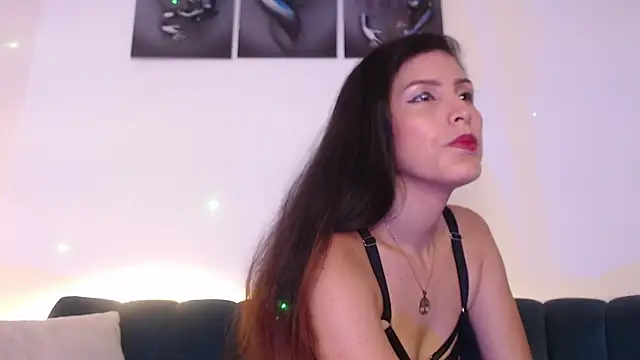 Wil yesihot online show from April 5, 5:23 pm