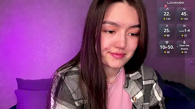 lilysolar online show from April 22, 3:42 pm