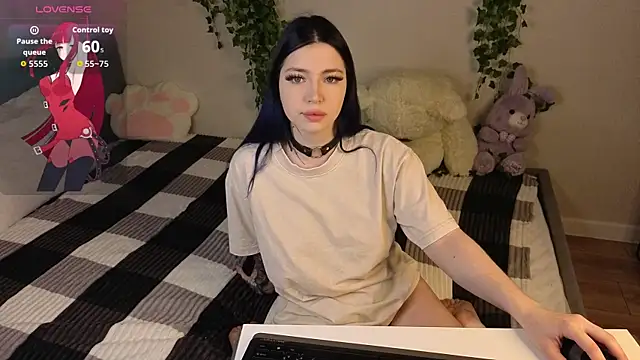 honey cherrry online show from June 21, 12:58 am