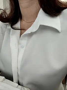 Easyly0 online show from March 30, 9:20 am