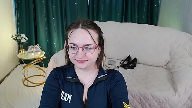 Bella Evansss1 online show from March 29, 6:56 am