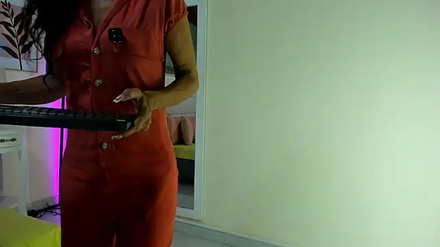 SamanttaLopez online show from April 13, 2:51 pm