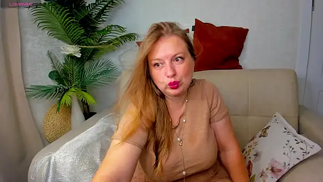 CleoXotie online show from July 26, 2:41 am
