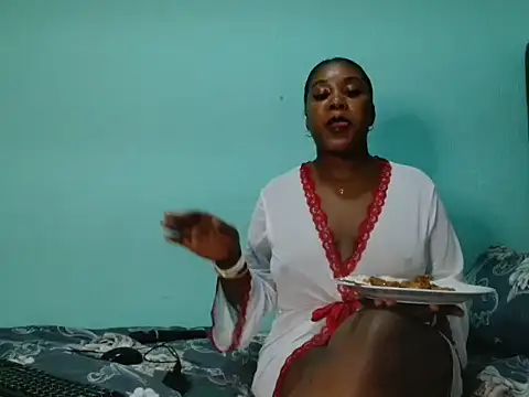 Saucy peachy online show from March 30, 9:14 pm