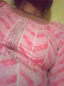 riyaa sexyy online show from May 19, 6:04 pm