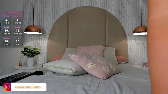 emmawilliamss01 online show from May 21, 2:09 am