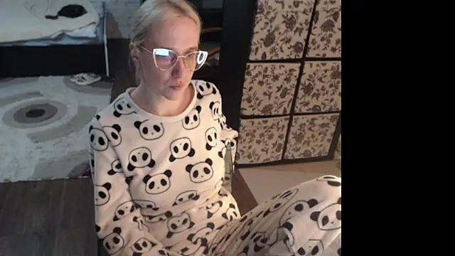 Sweet hot shrmp online show from April 23, 12:41 am