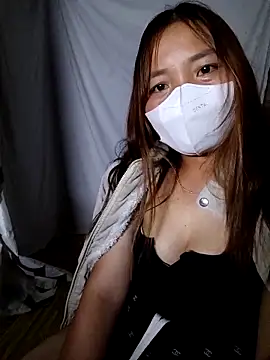 cat-kat online show from April 25, 1:41 pm