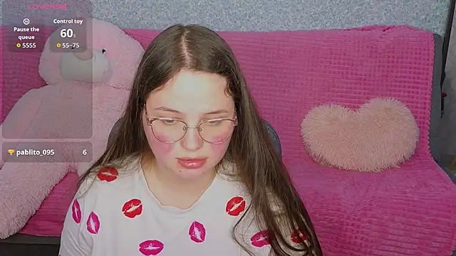 SofiDreamm online show from May 1, 7:39 pm