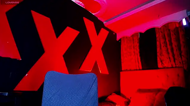 AlanFox1 online show from May 4, 1:37 pm