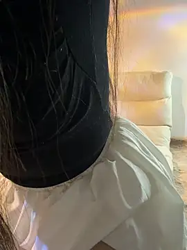 Xiaoyunduo1 online show from May 14, 12:00 pm