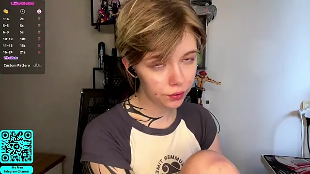 MadalynNosel online show from April 25, 1:41 pm