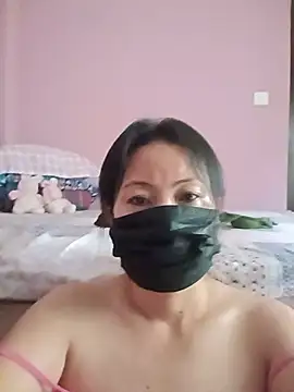 Bristy BigBoobs online show from July 6, 6:18 am