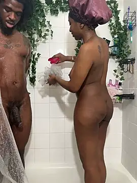Fijixxxx online show from May 7, 3:44 am
