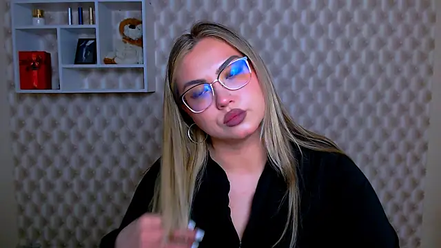 AminaSoul  online show from April 28, 7:56 am