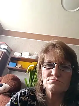 Manulyonok511 online show from April 22, 9:50 am