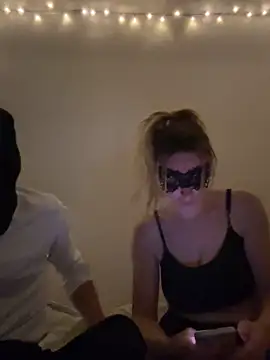 jeunecoupleamateur online show from April 29, 8:14 pm