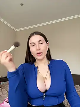 Lindasix online show from May 18, 7:25 am