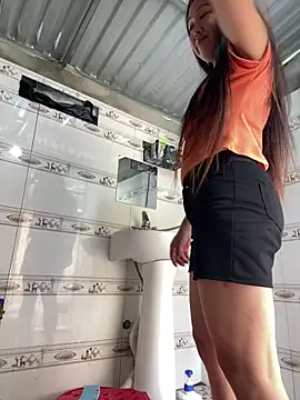Huonglyna online show from April 28, 3:43 am