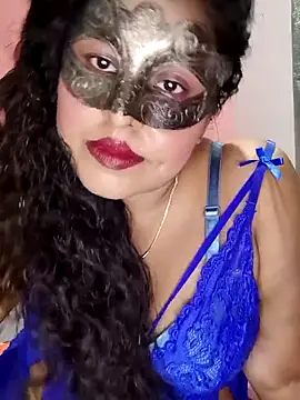 Maskedcurves online show from April 23, 5:59 am