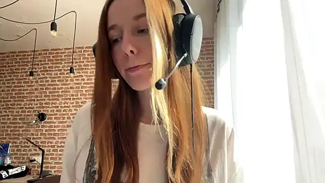 ElinRima online show from April 4, 10:36 am