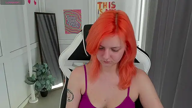 NightLeaf online show from July 9, 1:35 pm
