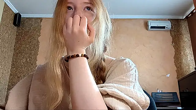 KateVibe 01 online show from May 11, 1:18 am