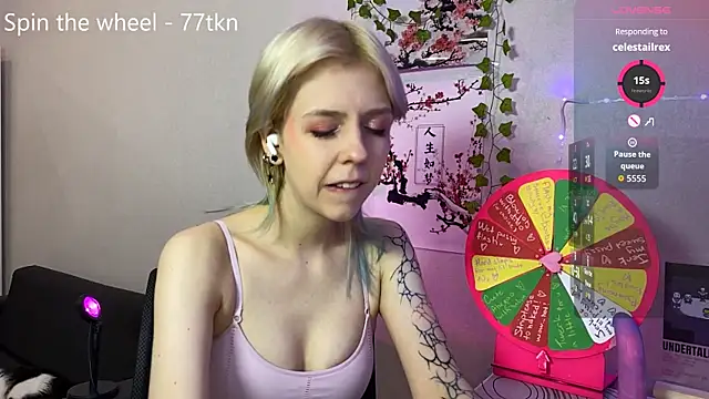 LunaBless online show from May 24, 9:36 pm