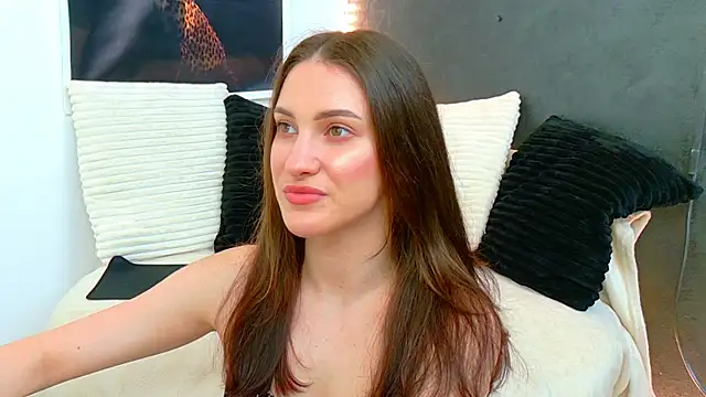 Amira a online show from June 18, 4:58 am