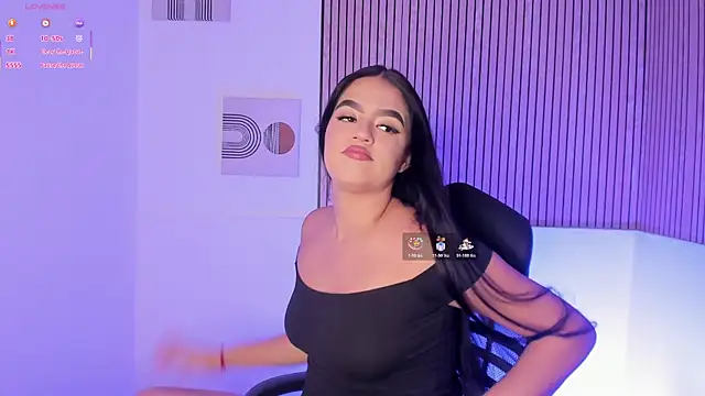 sophia  taylor online show from May 23, 1:20 pm