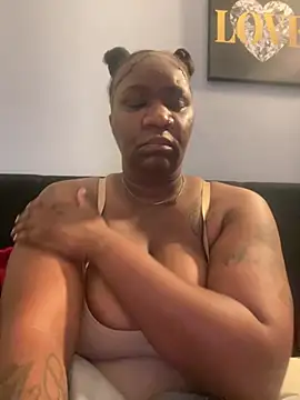amberchill26 online show from June 23, 1:20 pm