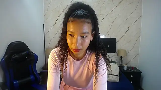 hasley cute online show from May 4, 7:06 pm