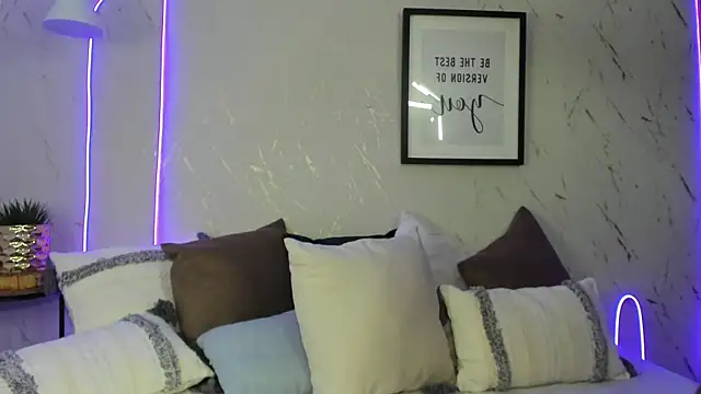 Sara Millees online show from April 16, 12:49 pm