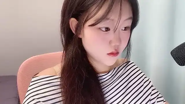 Lilababy00 online show from April 28, 9:24 am