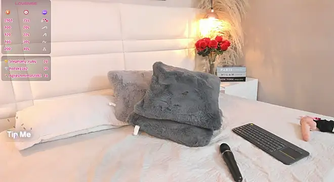 Victoria  lee online show from June 5, 6:52 am