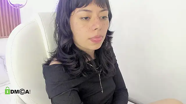 ghostmila online show from May 11, 4:04 pm