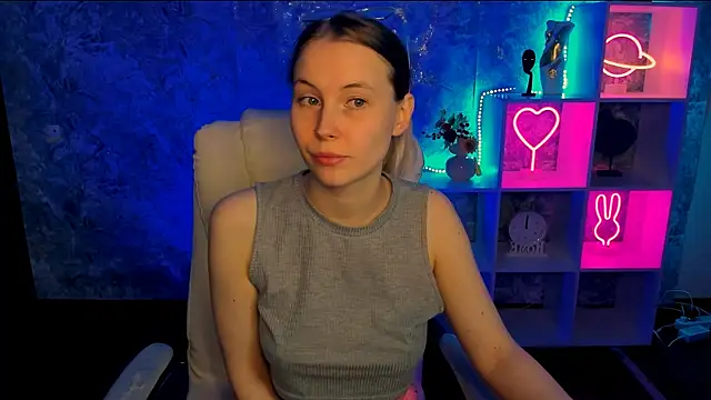 yourella online show from April 27, 12:46 pm