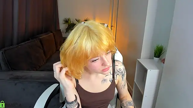 Star Bee online show from April 8, 10:50 am