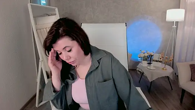 TheaCassian online show from April 17, 6:48 am