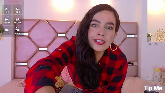 miiaa collins  online show from April 19, 1:11 pm