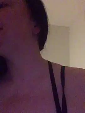 Lizzaa80 online show from May 8, 11:17 pm